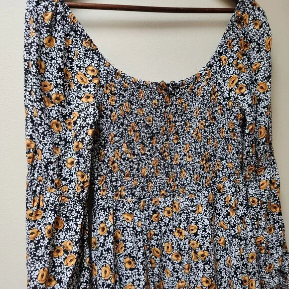 Lost + Wander floral smocked midi dress / anthropologie / M - Picture 6 of 7